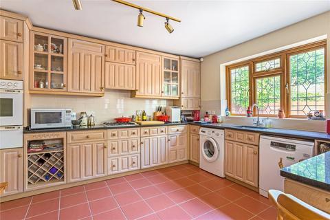 37 Wellfields, Loughton, IG10 1PA
