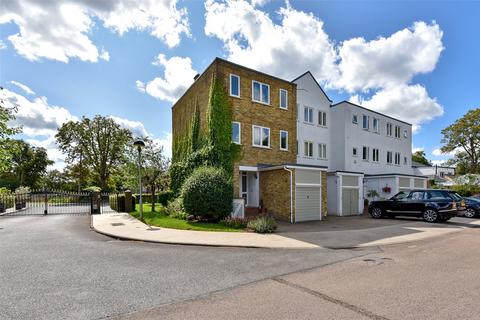 3 bedroom apartment to rent, Braybank, Bray, Maidenhead, Berkshire, SL6