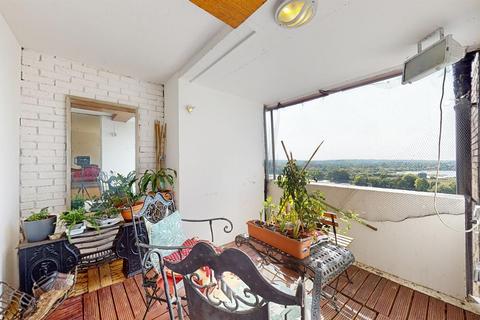 2 bedroom apartment for sale, Holyport Road, London SW6