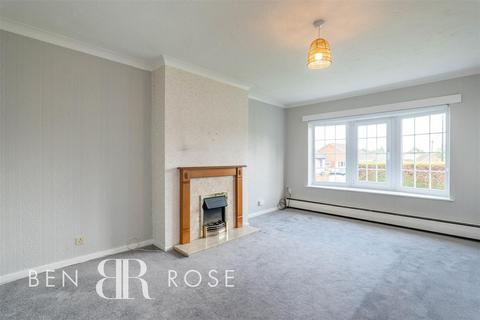 3 bedroom detached house for sale, St. Helens Road, Whittle-Le-Woods, Chorley