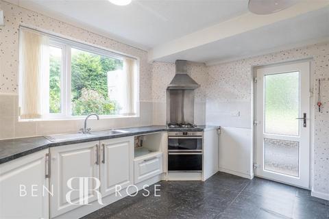 3 bedroom detached house for sale, St. Helens Road, Whittle-Le-Woods, Chorley