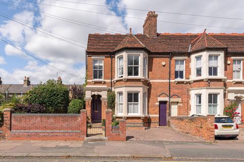 5 bedroom end of terrace house for sale, Rothsay Place, Bedford, Bedfordshire, MK40