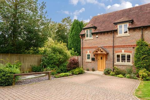 2 Beech End, Micheldever Station, Winchester, SO21 3FP