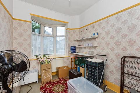 134 Burnt Oak Lane, Sidcup, DA15 9BN