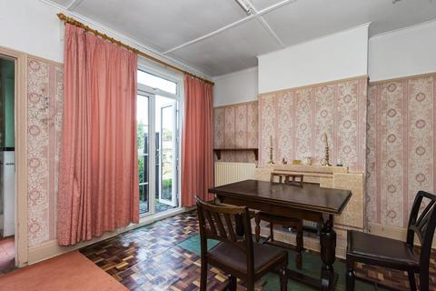 134 Burnt Oak Lane, Sidcup, DA15 9BN