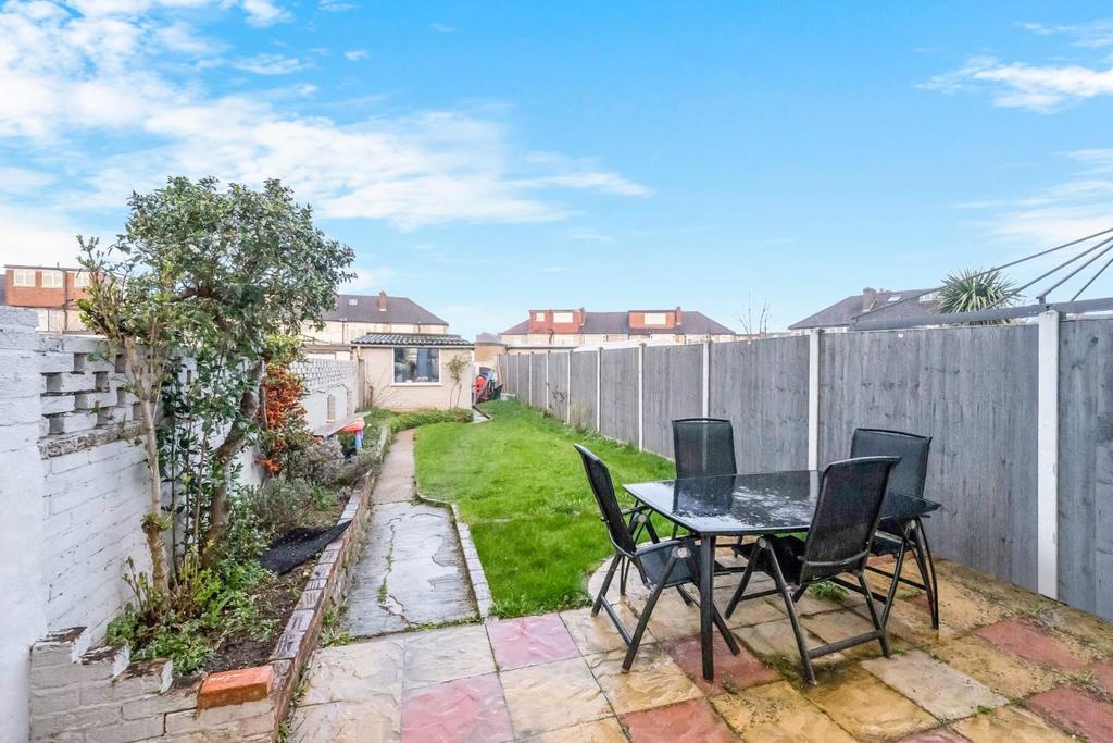 Brocks Drive, Cheam 3 bed end of terrace house for sale £548,800