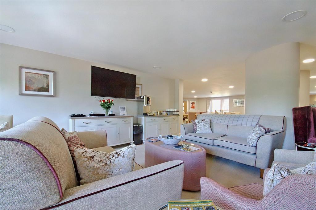 Homeowners Lounge