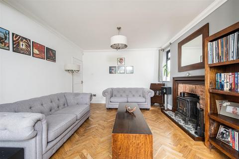 84 Carters Lane, Halesowen, B62 0BT