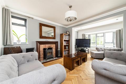 84 Carters Lane, Halesowen, B62 0BT