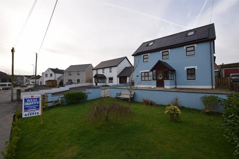 6 bedroom detached house for sale - Crymych
