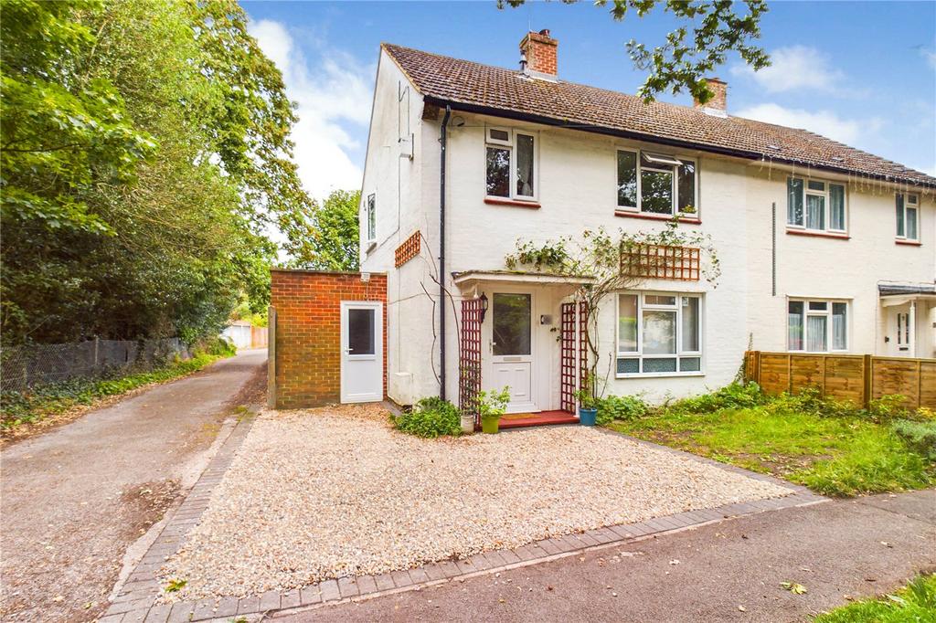 Hollybush Lane, Burghfield Common, Reading, Berkshire, RG7 3 bed semi