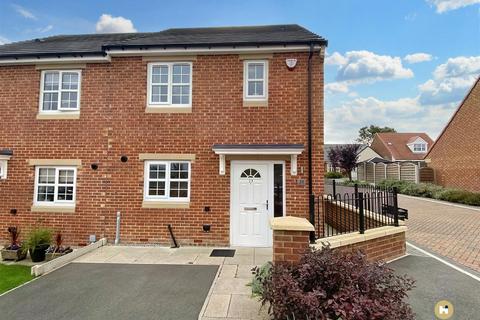 2 bedroom semi-detached house for sale - Nevile Drive, Wakefield WF2