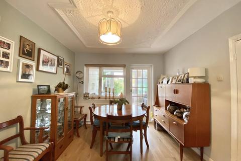 43 Raleigh Avenue, Hayes, UB4 0EE