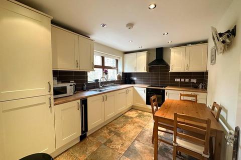 4 bedroom townhouse for sale, Valley Heights, Denholme