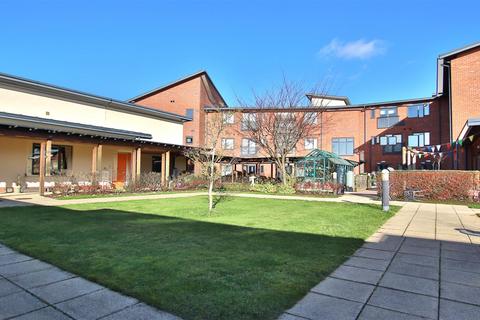 2 bedroom sheltered housing for sale, Trafalgar Road, Tewkesbury