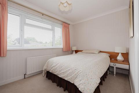 4 Aston Way, Epsom, KT18 5LZ
