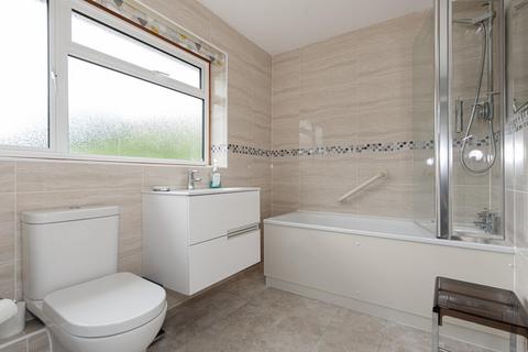 4 Aston Way, Epsom, KT18 5LZ