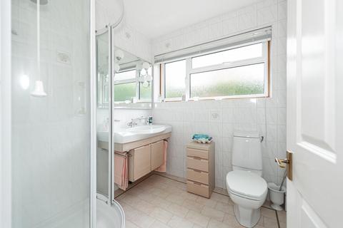 4 Aston Way, Epsom, KT18 5LZ