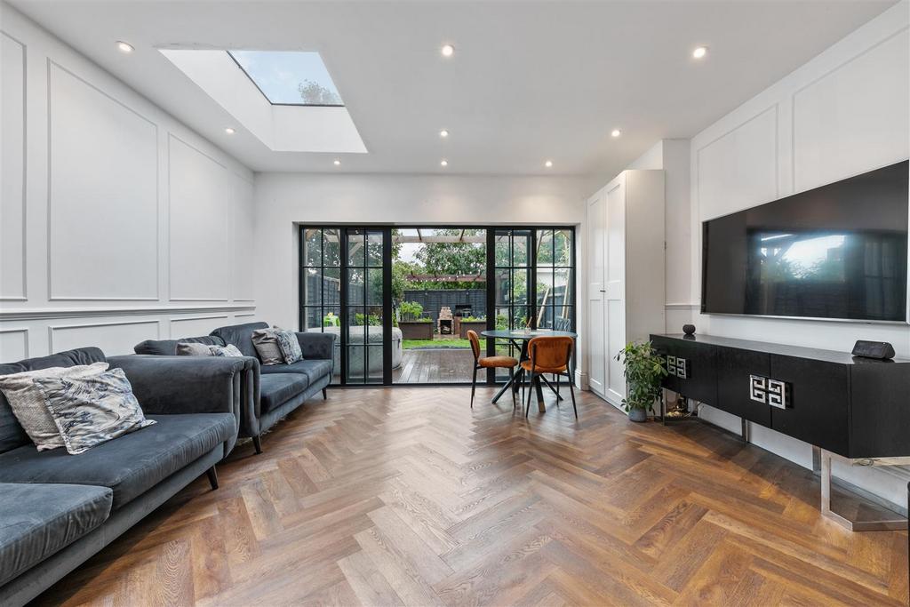 Sydenham Road, Croydon 3 bed terraced house for sale £500,000