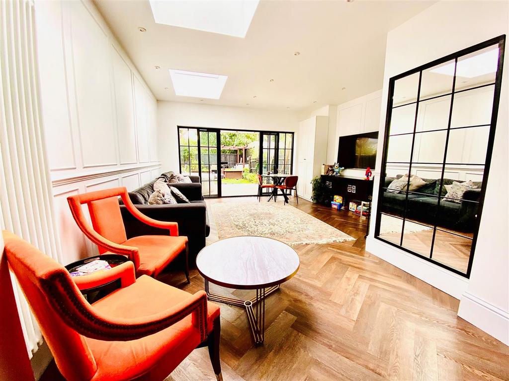 Sydenham Road, Croydon 3 bed terraced house for sale £500,000