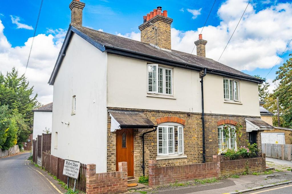 Widford Road, Chelmsford 3 bed semidetached house for sale £375,000