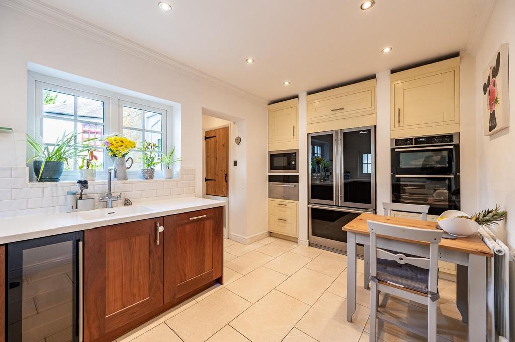 Widford Road, Chelmsford 3 bed semidetached house for sale £375,000