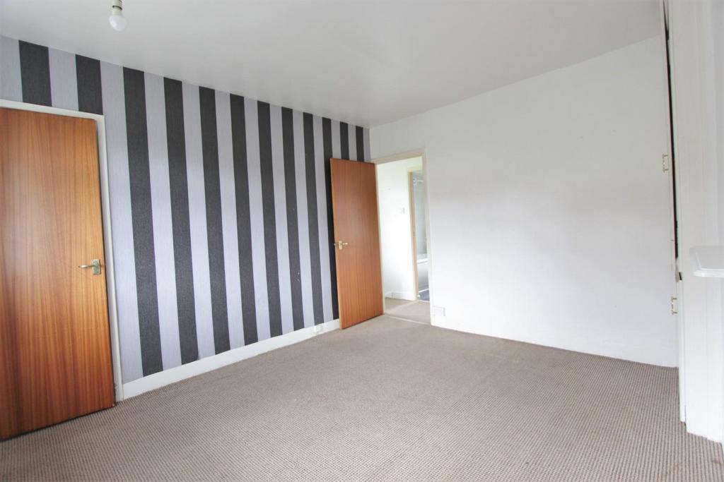 4. bedroom 1 (1).jpg