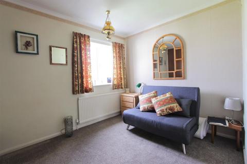 81 James Andrew Crescent, Sheffield, S8 7RJ