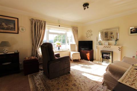 81 James Andrew Crescent, Sheffield, S8 7RJ