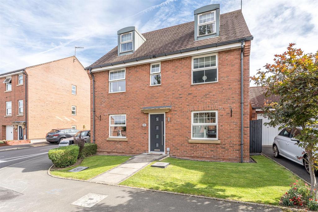Kirkpatrick Drive, Wordsley, DY8 5TG 5 bed detached house £525,000