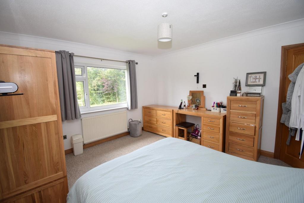 Bedroom 2.JPG