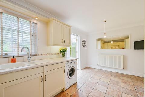 8 Cotton Close, Alrewas, Burton-on-trent, DE13 7BF