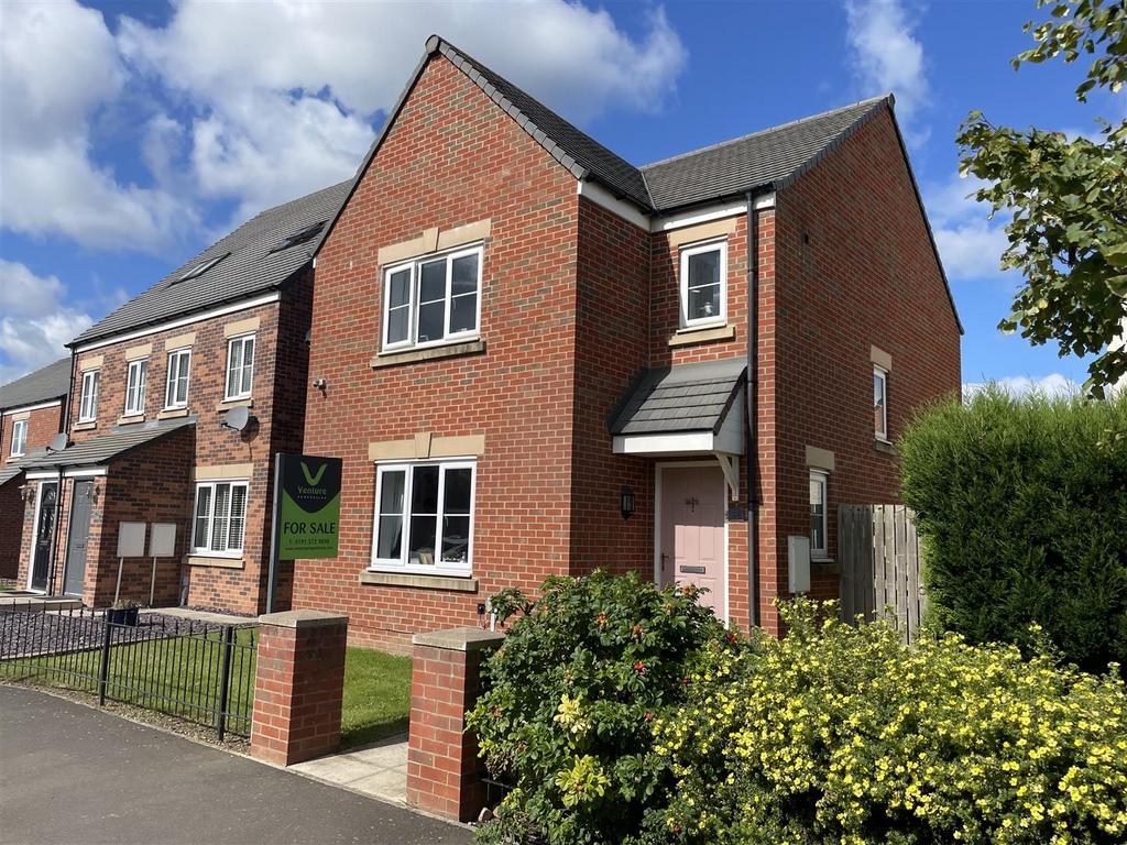 Kensington Way, Newfield, Chester Le Street 3 bed detached house for