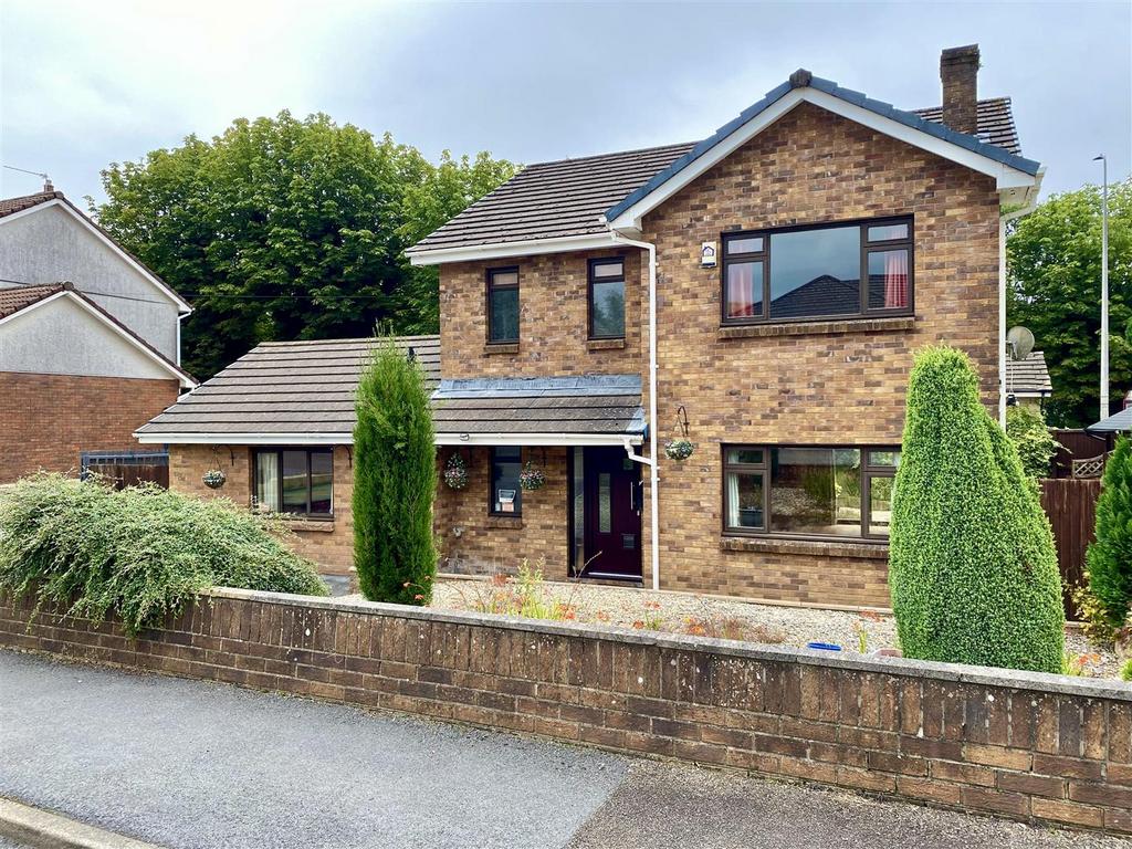 Parc Y Llan, Ammanford 4 bed detached house for sale £335,000