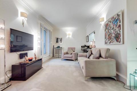 2 bedroom flat for sale, Carlyle Court, Chelsea Harbour, London