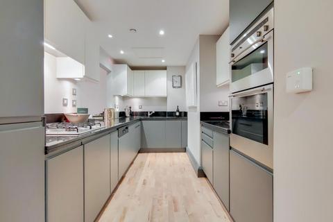 2 bedroom flat for sale - Carlyle Court, Chelsea Harbour, London