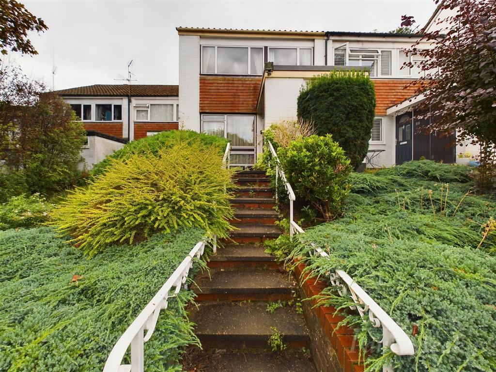 Markfield, Court Wood Lane, Croydon 3 bed terraced house for sale £