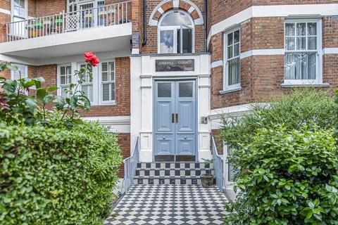 3 bedroom flat to rent, Upper Richmond Road, Putney