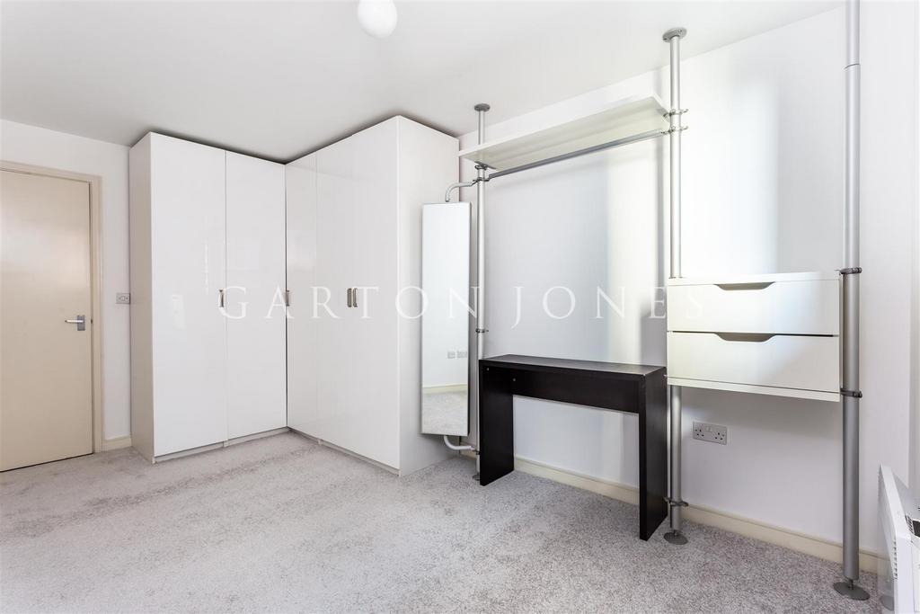 Bedroom.JPG