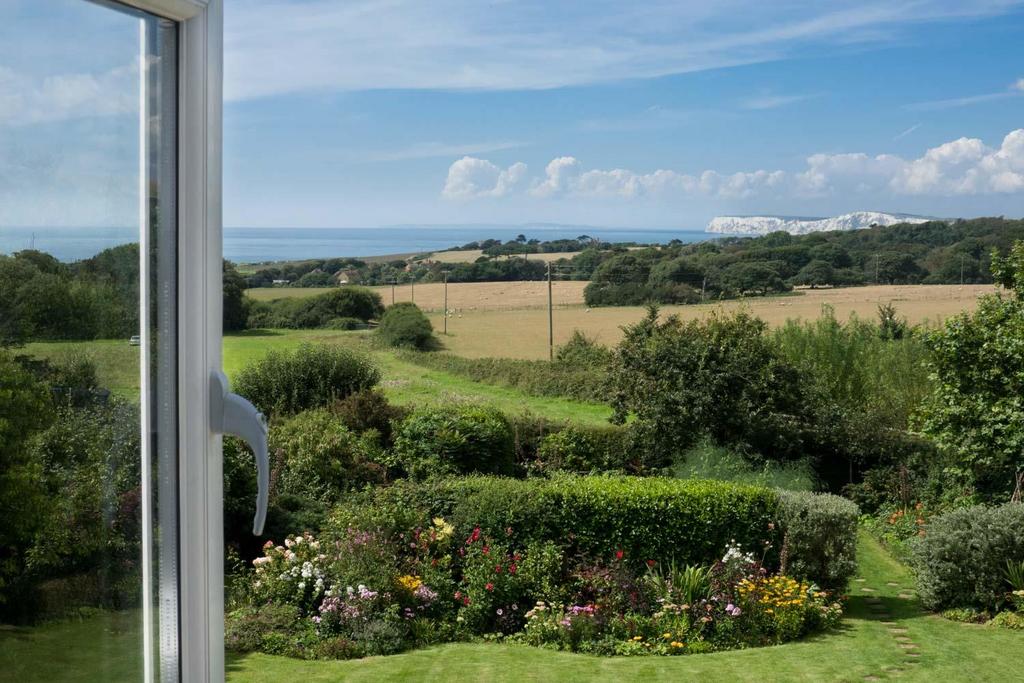 Hulverstone, Isle Of Wight 4 bed detached bungalow £695,000