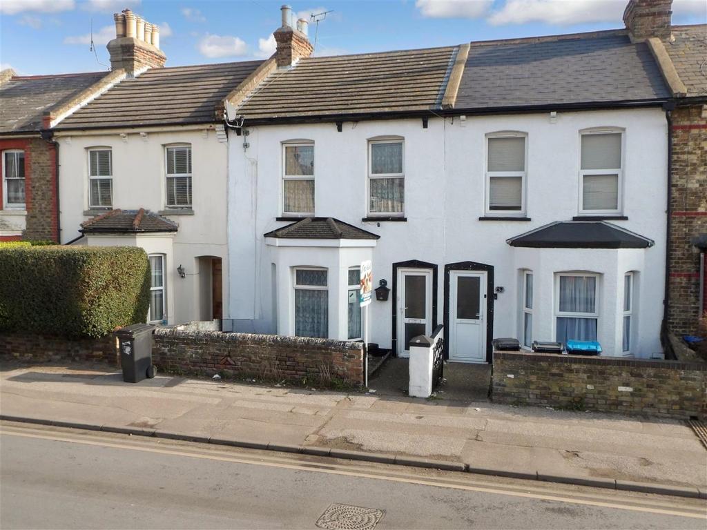 Newington Road Ramsgate CT12 3 bed terraced house £1,200 pcm (£277 pw)