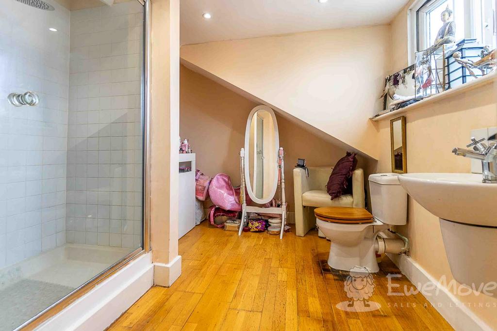 Ensuite Shower Room