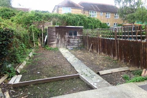 3 bedroom terraced house to rent, Abercairn Road, London, SW16