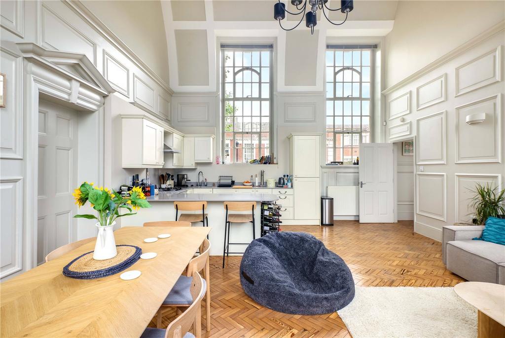 Living Room/Kitchen