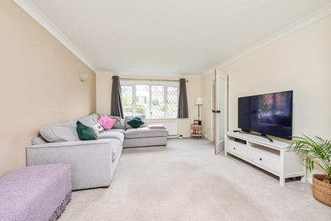 5 bedroom detached house to rent, Bloomsbury Way