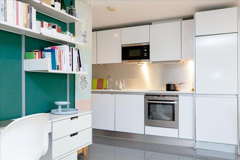 2 bedroom apartment for sale, Angel Waterside, Islington, N1