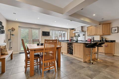 5 bedroom detached house for sale, Gartree Drive, Melton Mowbray, Leicestershire
