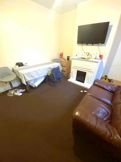 3 bedroom terraced house to rent, Henley Road, Ilford IG1