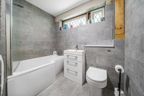 29 Littlestone Close, Beckenham, BR3 1UE