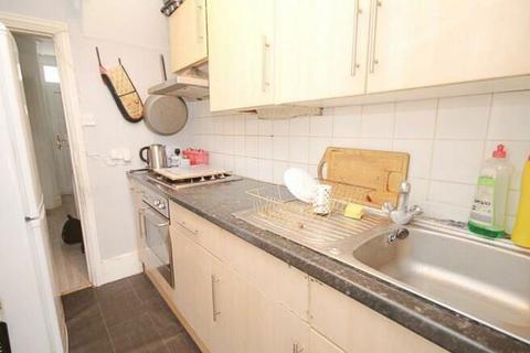 45 Wargrave Road, Harrow, HA2 8LL